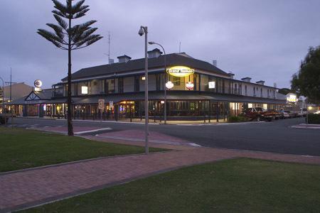 Grand Tasman Hotel Port Lincoln Dış mekan fotoğraf