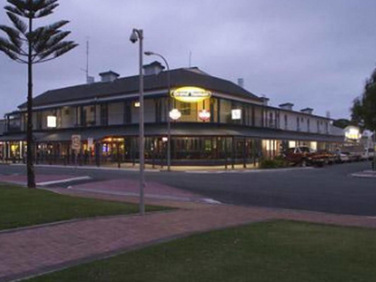 Grand Tasman Hotel Port Lincoln Dış mekan fotoğraf